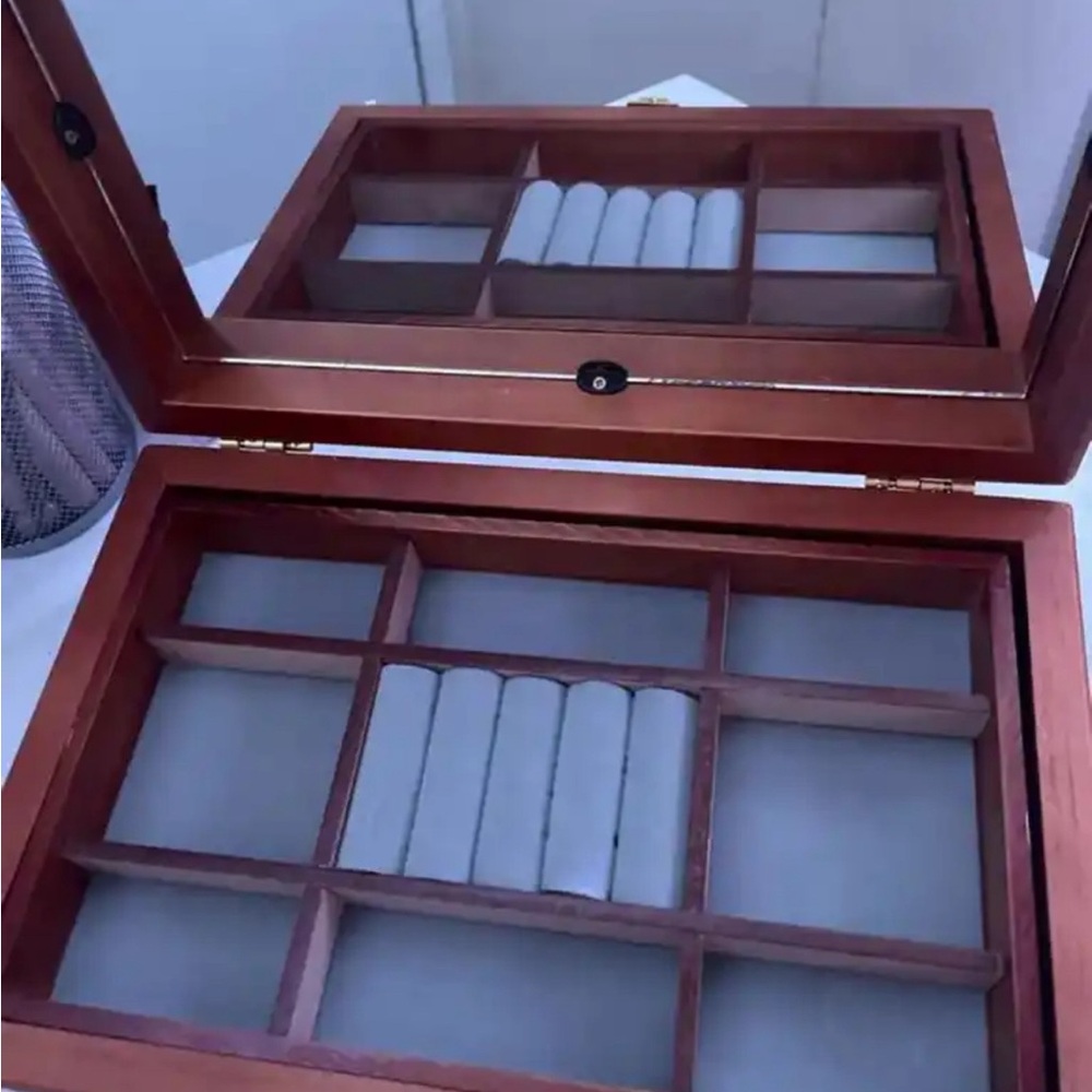 Elegant Wooden Jewelry Organizer